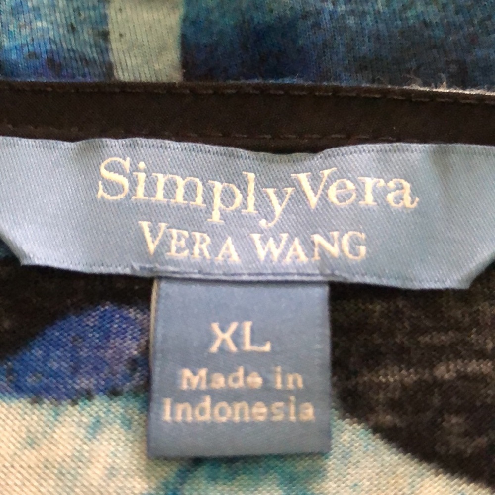 Simply Vera Wang tunic in blues and black. Asymmetrical - Picture 5 of 6